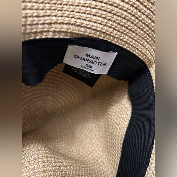 MAIN CHARACTER SUN HAT - Picture 3 of 5